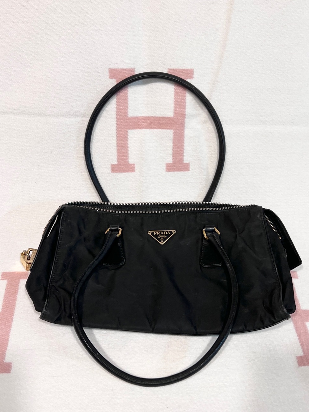 PRADA!⭐️Black Nylon and leather Bag with Gold Hardware - Picture 2 of 11
